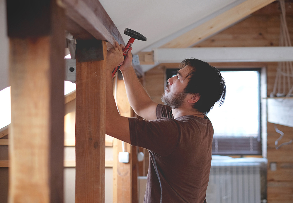 Man doing construction at home, 123RF, tanicheri